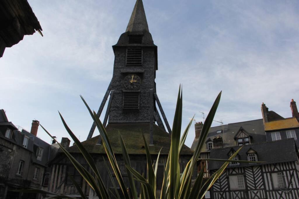 Cosy Studio Place Sainte Catherine Honfleur Exterior foto